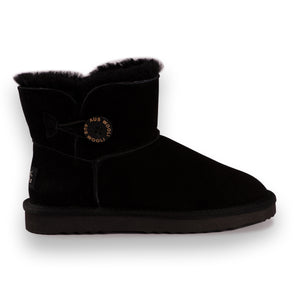 AUS WOOLI UGG SHORT SHEEPSKIN BUTTON BOOT - BLACK