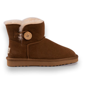 AUS WOOLI UGG SHORT SHEEPSKIN BUTTON BOOT - Chestnut/Tan