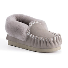 Load image into Gallery viewer, AUS WOOLI HAND STITCHED WOMENS SHEEPSKIN MOCCASIN - Light Grey
