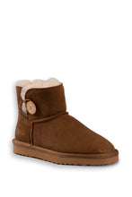 Load image into Gallery viewer, AUS WOOLI UGG SHORT SHEEPSKIN BUTTON BOOT - Chestnut/Tan
